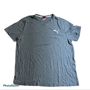 PUMA Men’s Gray V-Neck Athletic T-Shirt XXL Lightweight Gym Tee
